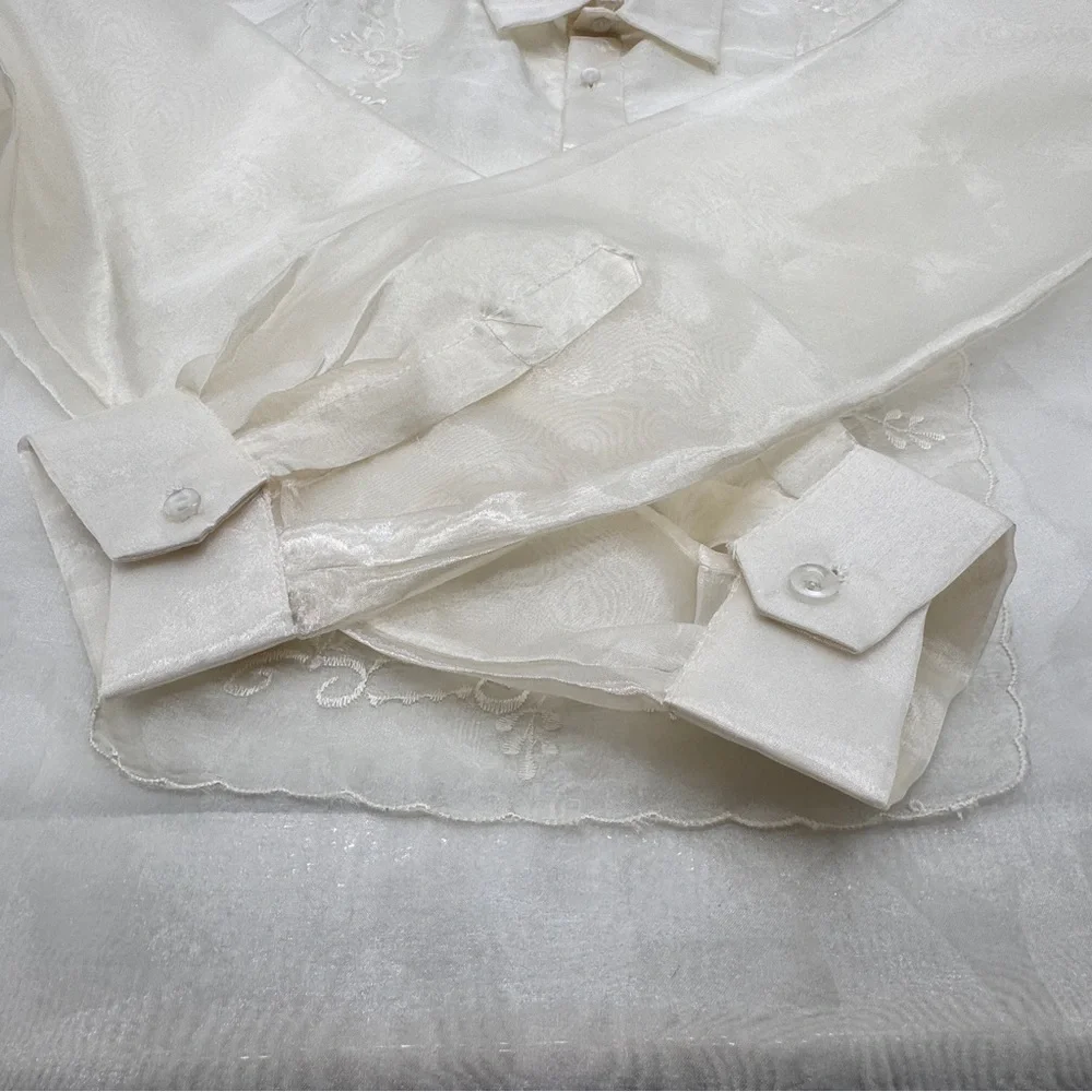 Men’s Filipino Traditional Sheer Ivory Barong - Picture 11 of 12